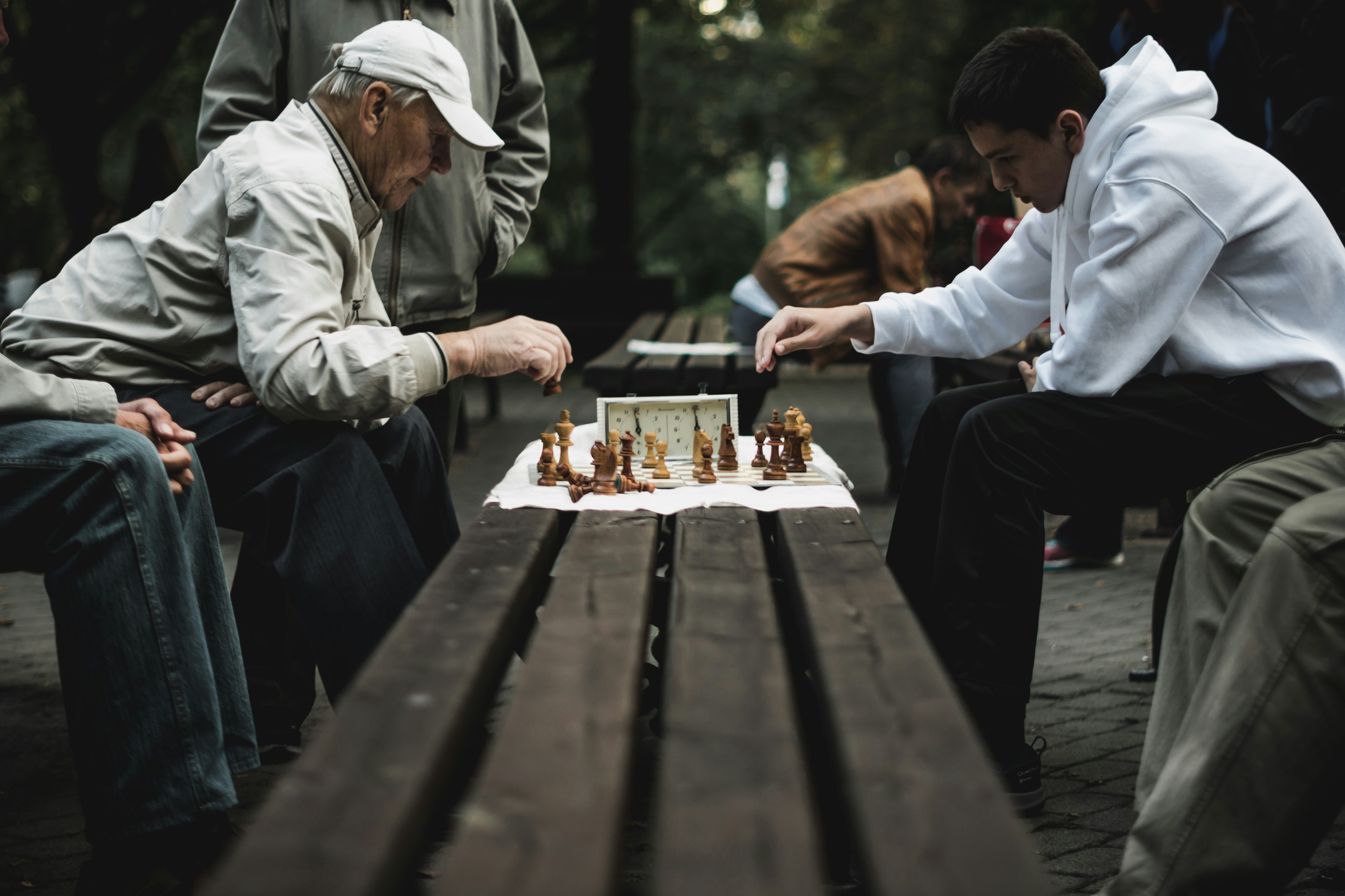 Reversi board playing game